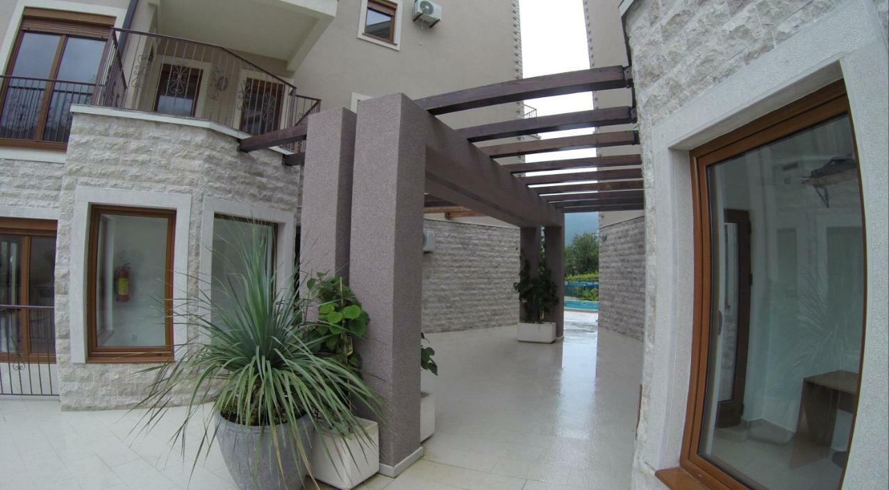 Perla Di Boka Apartamento Baošići Exterior foto