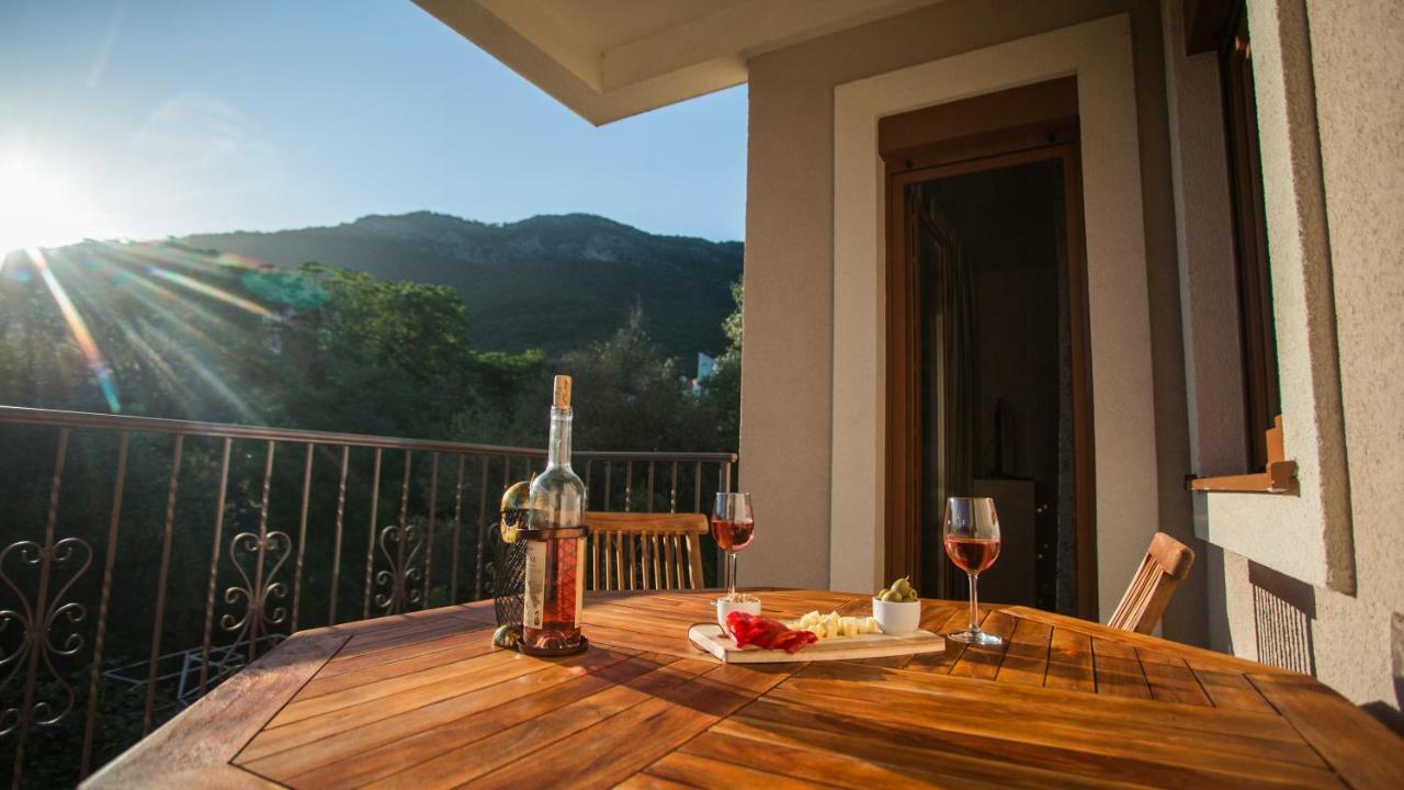 Perla Di Boka Apartamento Baošići Exterior foto