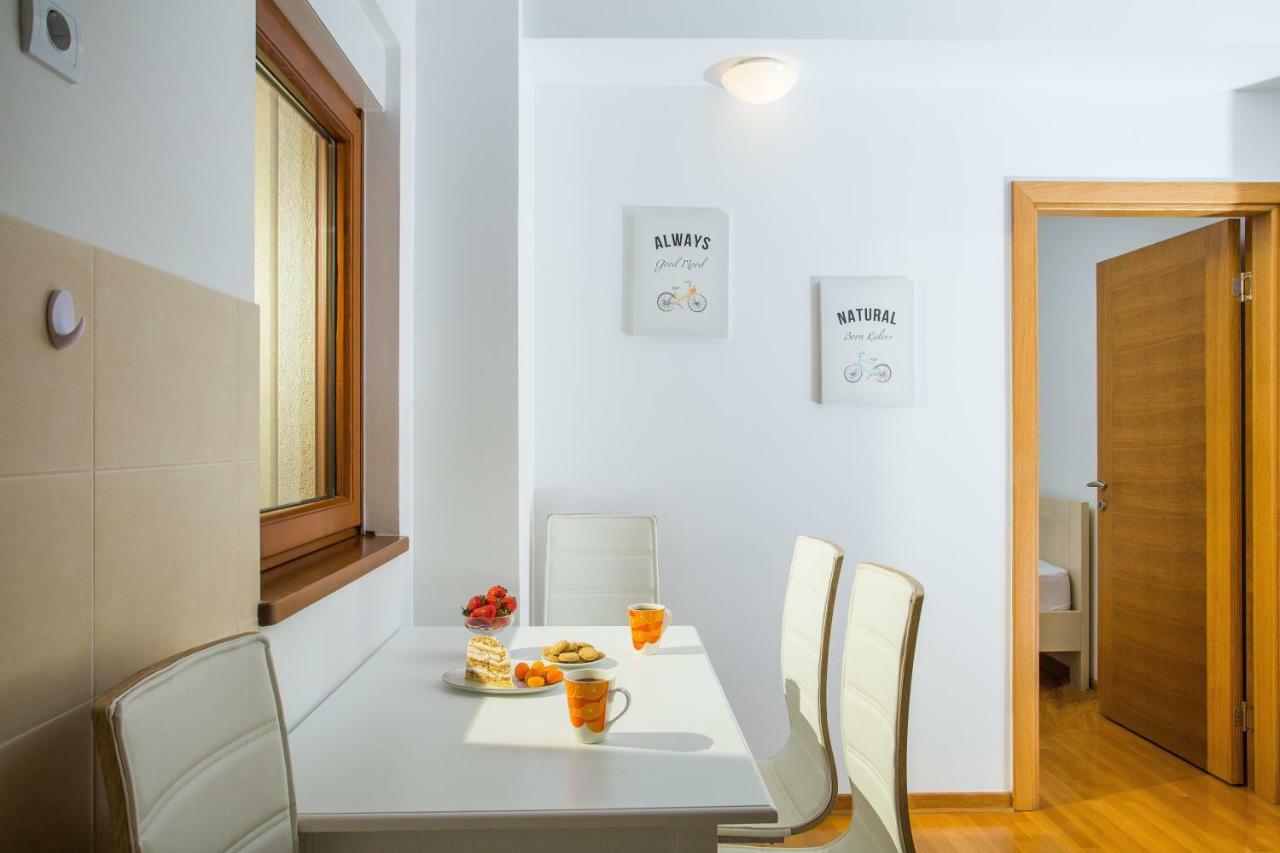 Perla Di Boka Apartamento Baošići Exterior foto